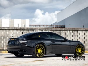 Maserati GranTurismo Custom Wheels - VFS-2 by Vossen - Yellow / Black Maserati GranTurismo Custom Wheels - VFS-2 by Vossen - Yellow / Black